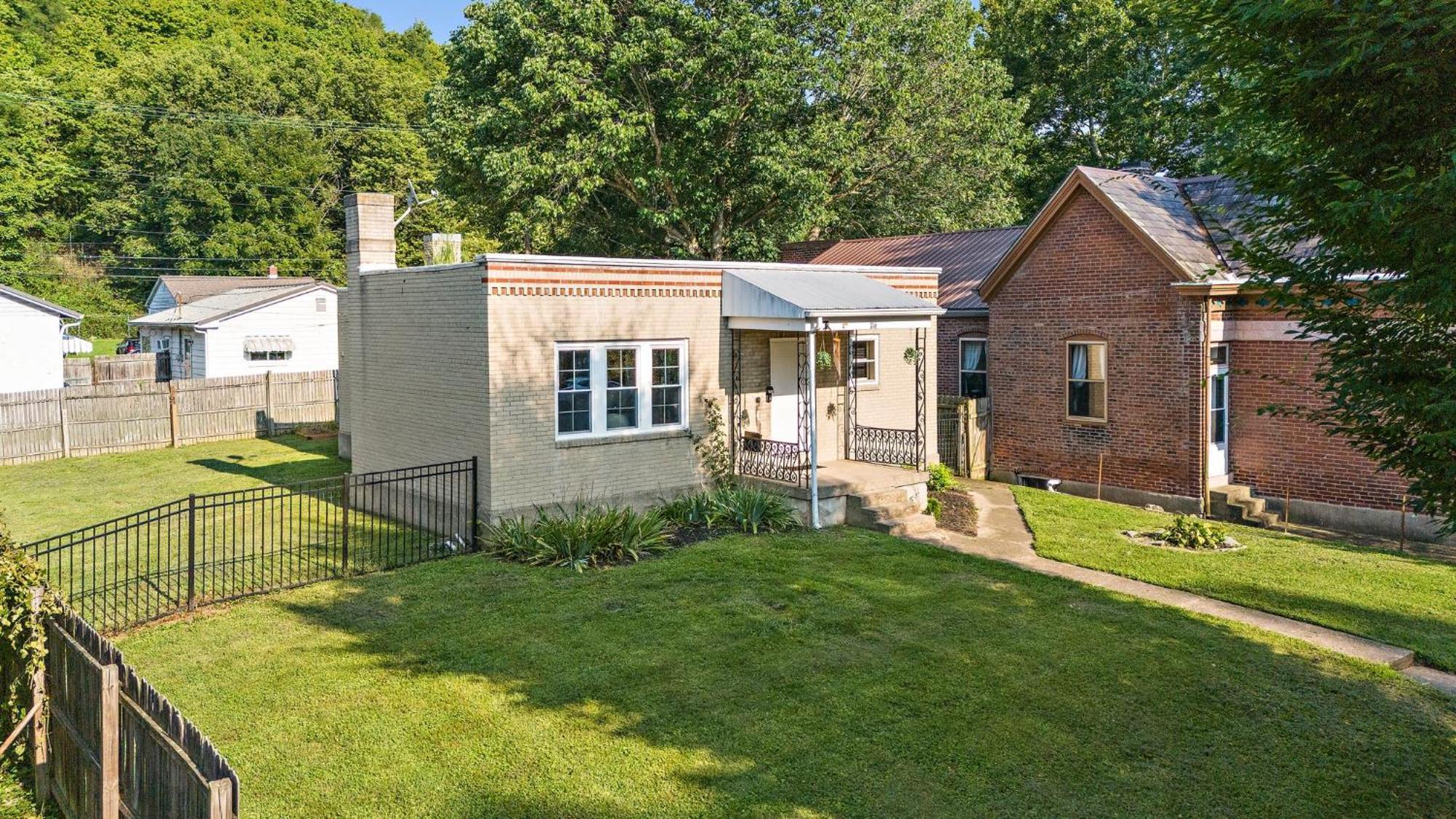 Unique Historic Bnb Madison Buitenkant foto